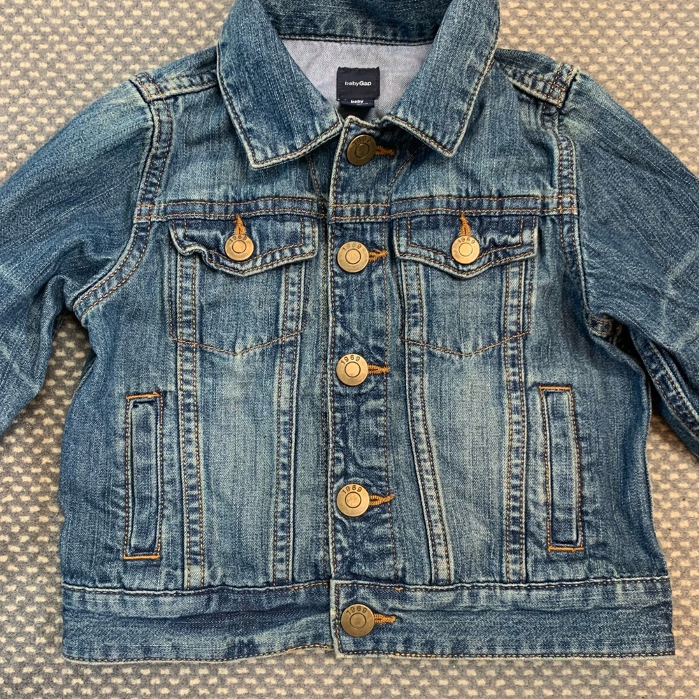 GAP Jean Jacket - Picture 4 of 6